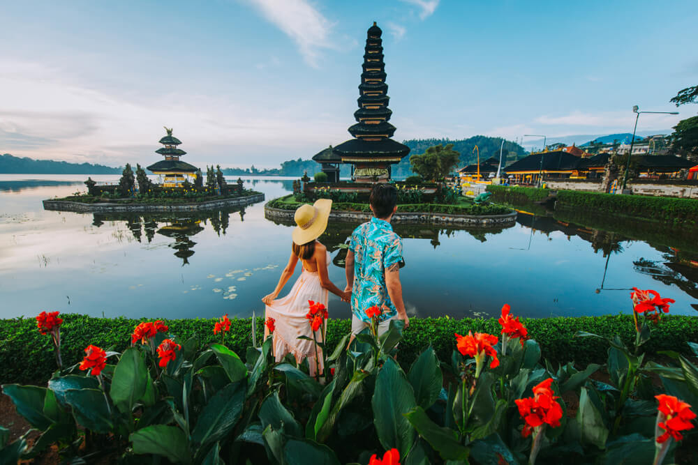 Indian Travelers, You Could Seriously Save Thousands on Summer Flights Just by Booking Today. We’ll Show You Why
